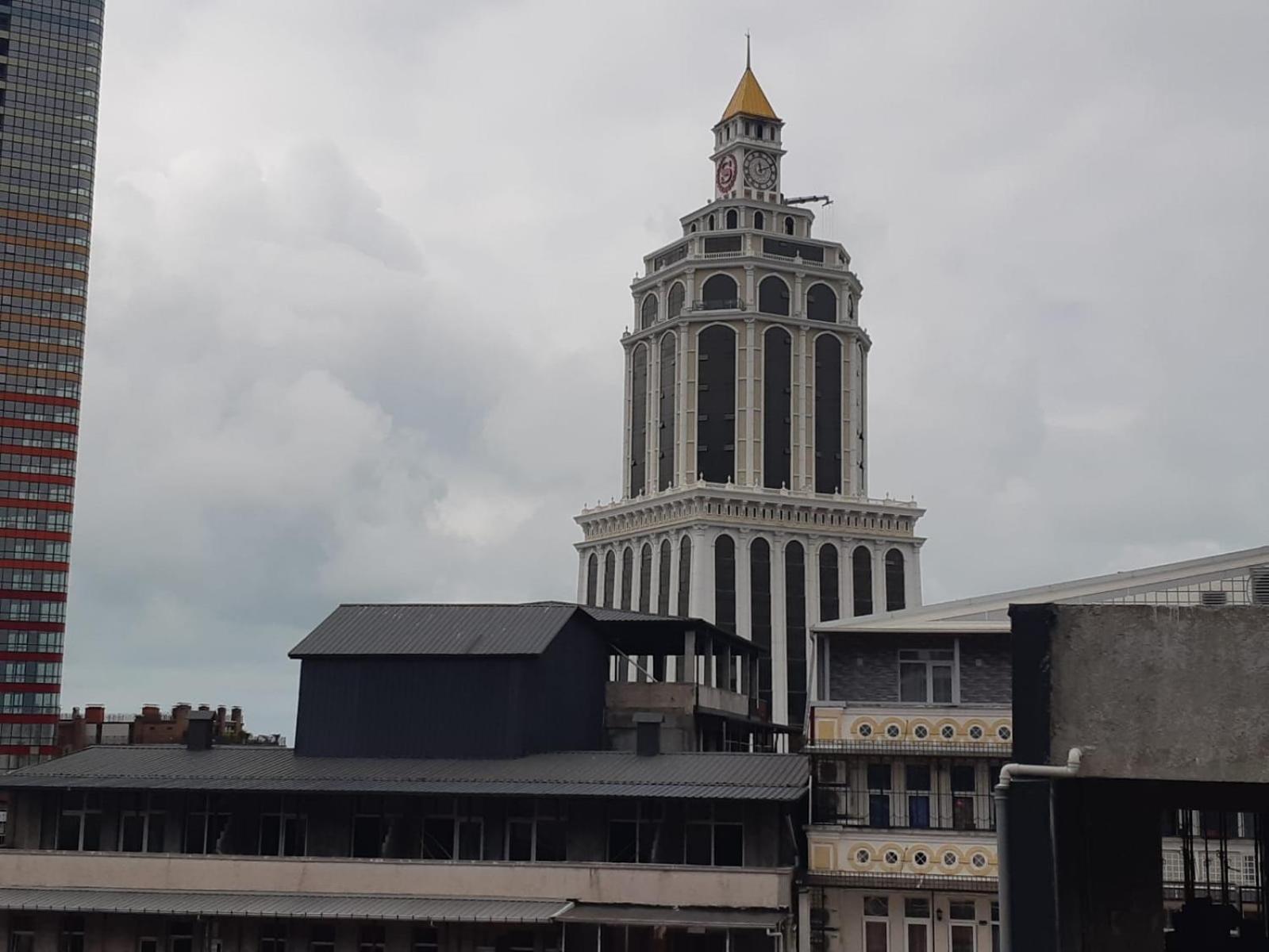Apartment Pshavela 16 Batumi Exteriör bild